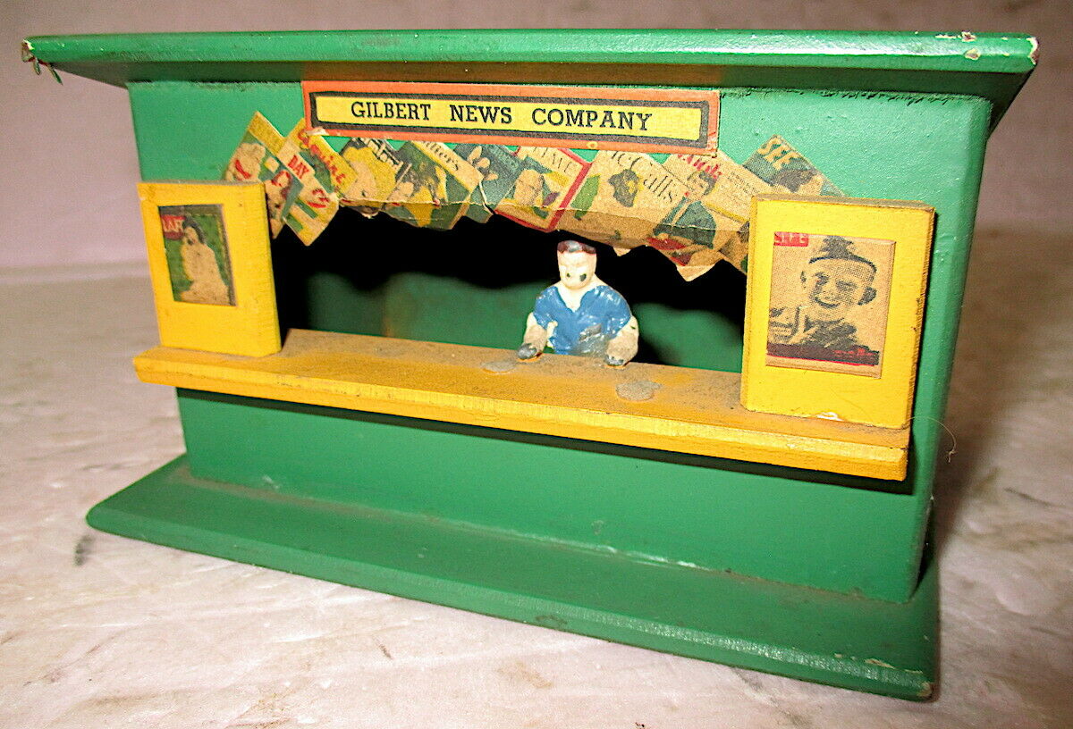 Vintage American Flyer Wooden News Stand M-3040 W/figure & Magazines O-gauge